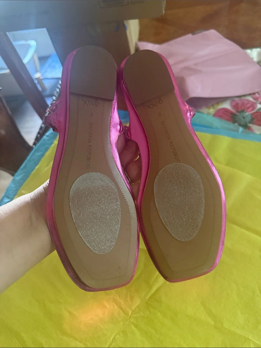 Banana Republic Metallic Fuchsia T-Strap Sandals